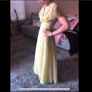 Yellow vintage miss Elliette dress